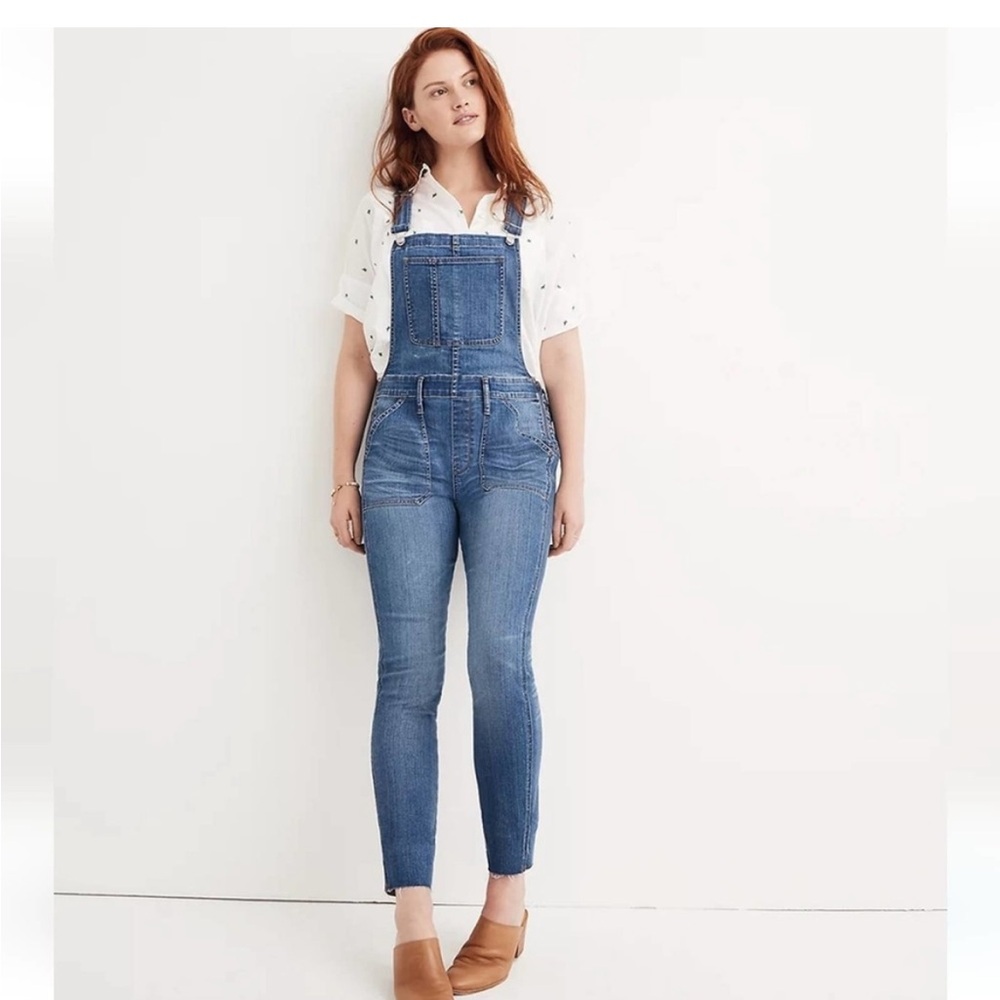 Madewell Skinny Overalls in Kemp - Size Med